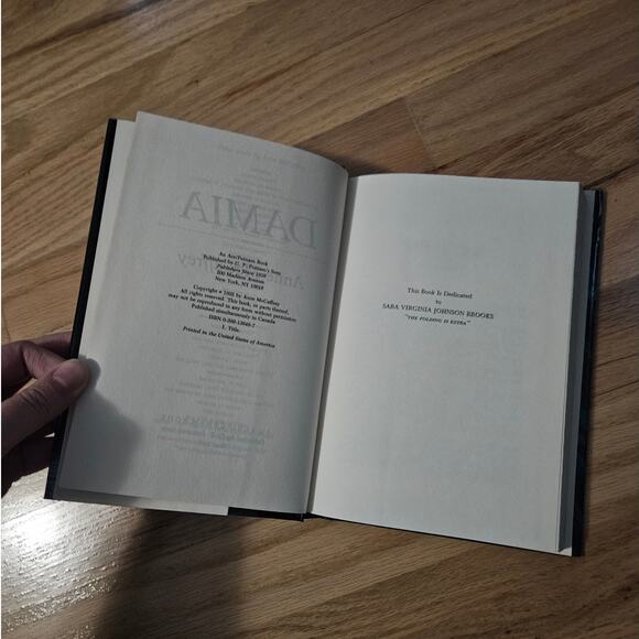 Damia by Anne McCaffrey ~ 1992 Hardcover 1st Edition Vintage - Picture 7 of 13